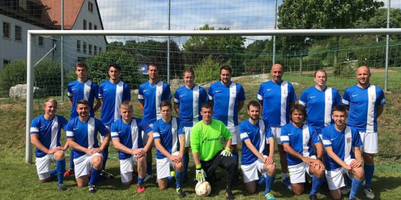 Spieler der ersten Fußballmannschaft Saison 2016-2017